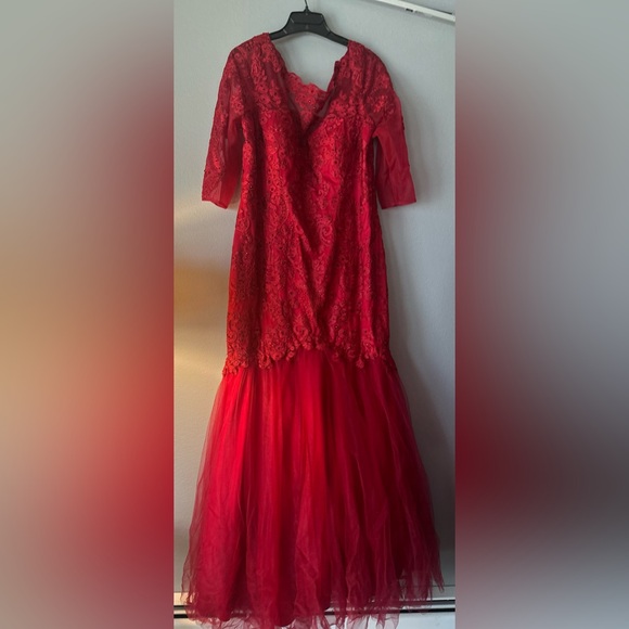 Tease Prom by Sydney’s Closet Style TE1908 size 16 Red Mermaid Gown NWT - Picture 4 of 10